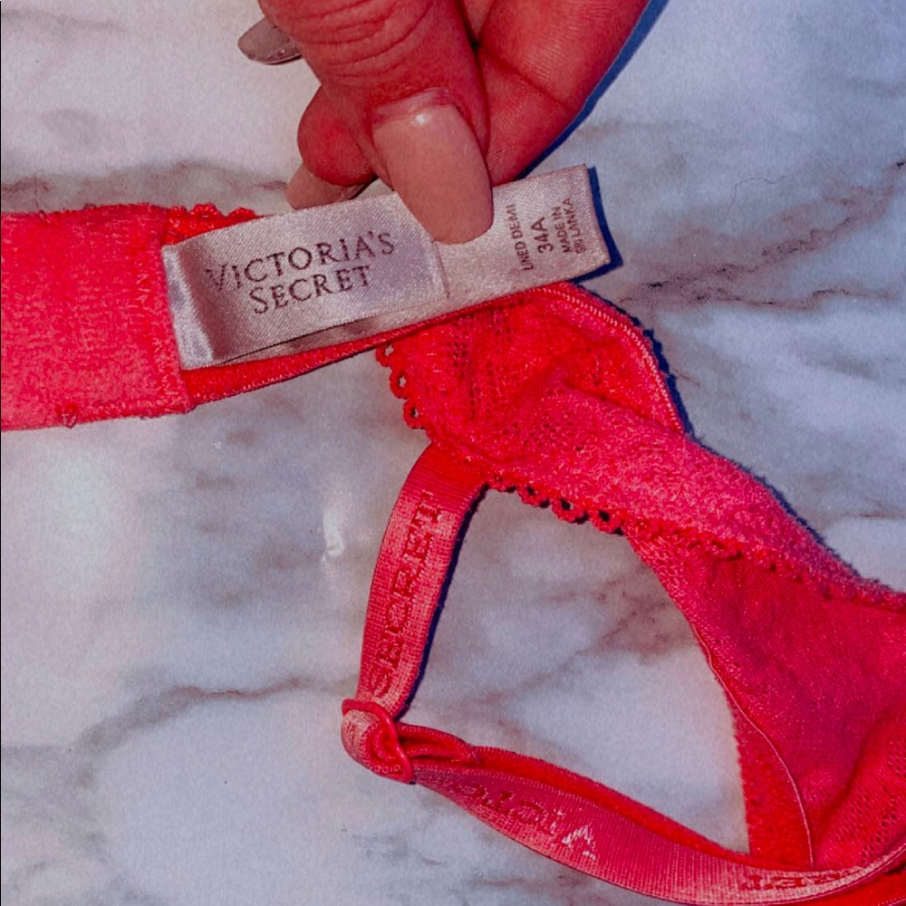 bra - Picture 2 of 2